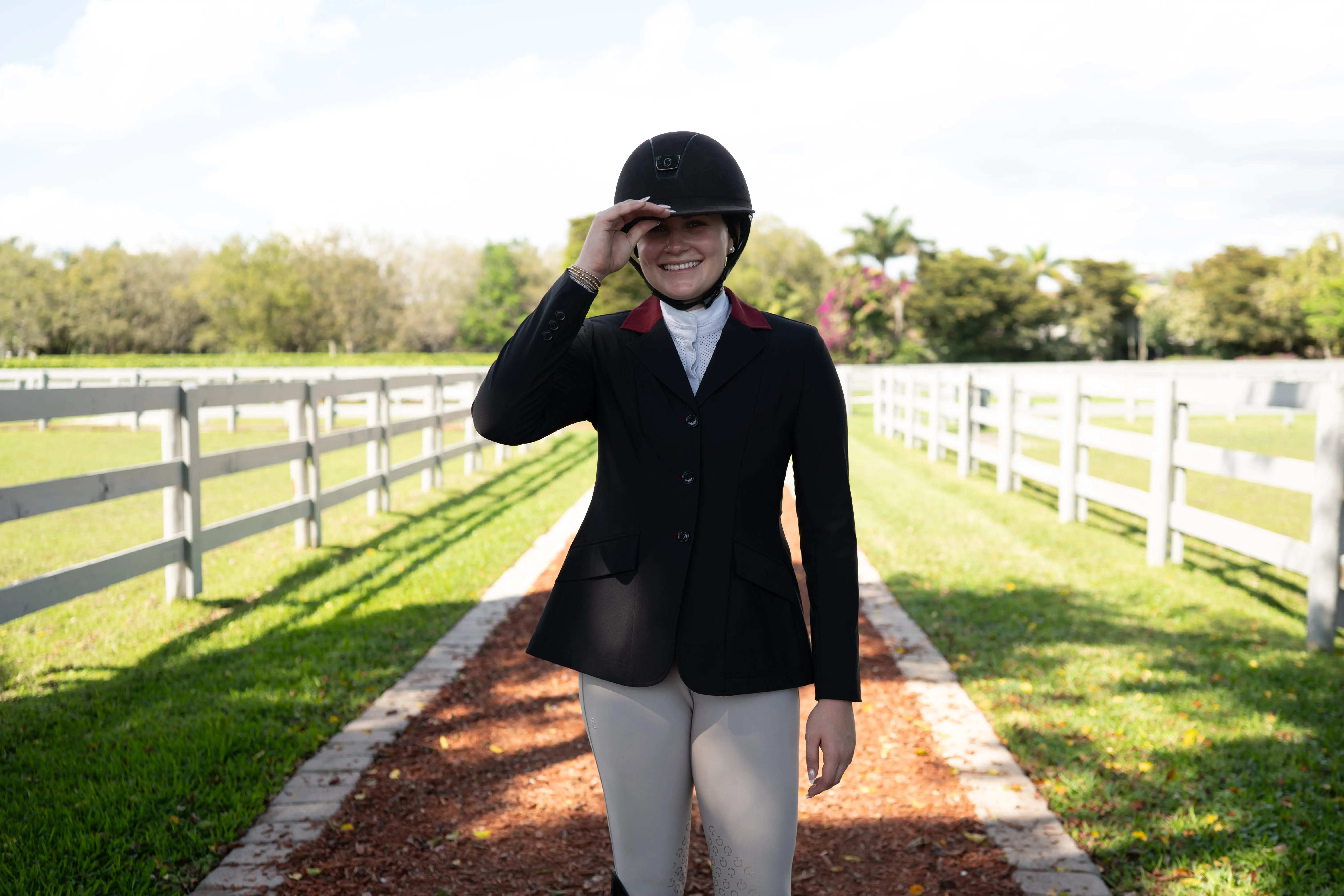 Grand Prix Ladies EQJ Classic 3 Button Show Jacket, Black with Burgundy Collar - Image 6